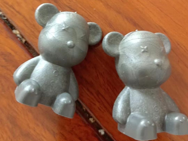 濟寧安屹工貿承接注塑模具和注塑產品專業(yè)代工，金日接單網紅小熊杯，日產8萬只